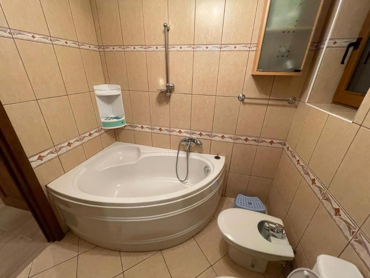 Apartament Mikerynos 1